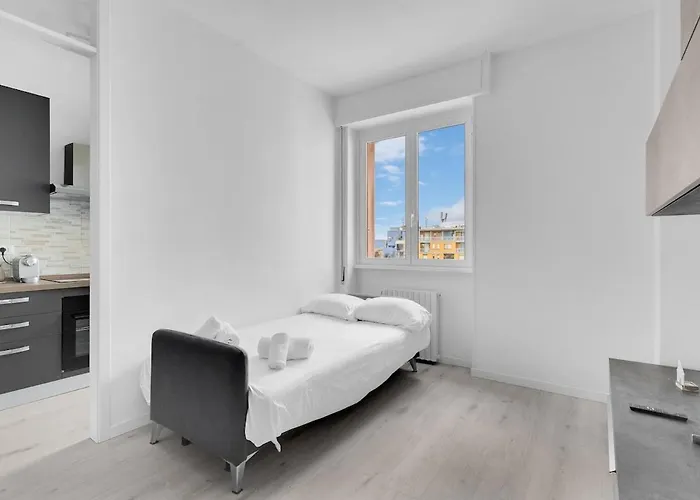 Metro M2 Famagosta-appartamento X5-self Check-in *